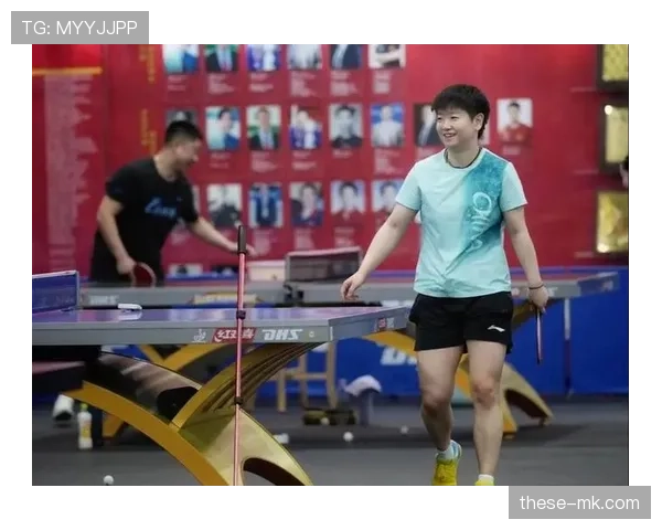 孙颖莎训练鞋一丢，下一秒踩着名牌高跟走人，现实直接把我梦想踩扁