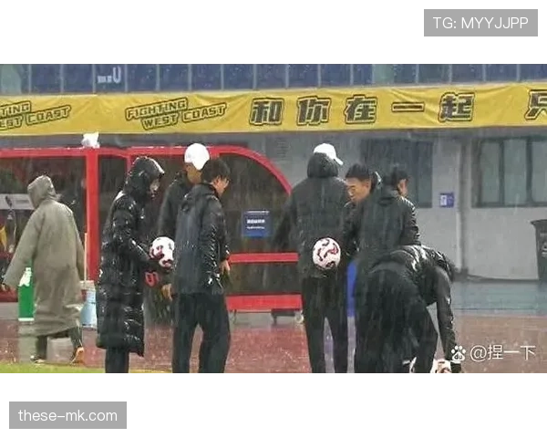 恢复比赛中断后的裁判判罚与重启方式详解